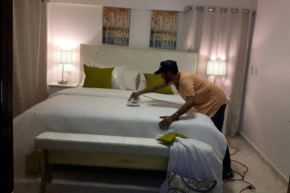 3bed 2bth Penthouse Suite @ Plaza Hotel Europa